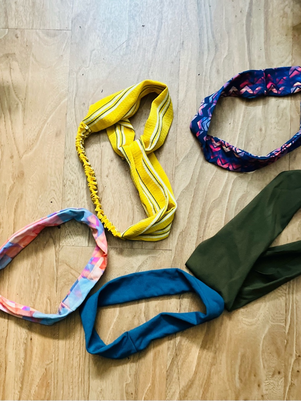 Lot of 5 Headbands Various Colors